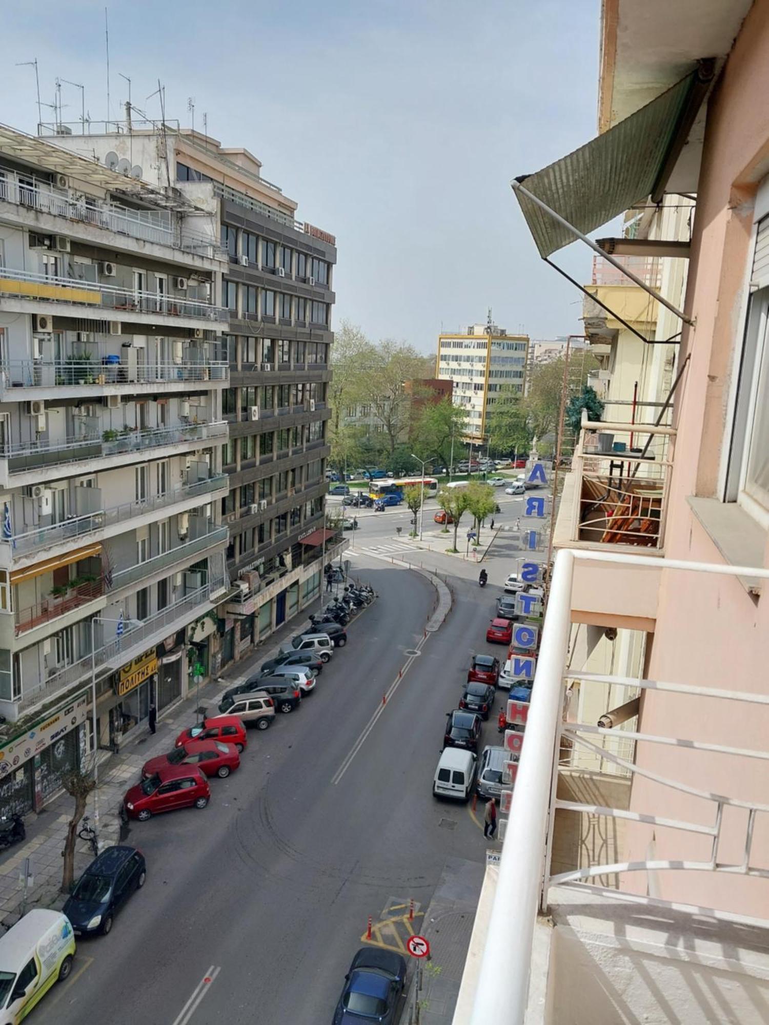 Anibo Studios & Apartments Zero Point 75 Tesalonika Bagian luar foto